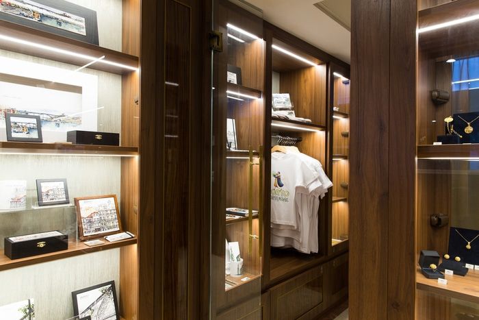 Shop